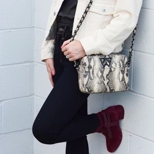 Kelly Wynne’s Mingle Mingle Mini